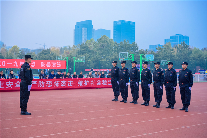 皇甲特衛(wèi)，鄭州保安，鄭州安檢，安檢設(shè)備租賃