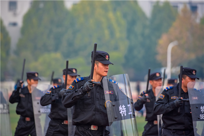 皇甲特衛(wèi)，鄭州保安，鄭州安檢，安檢設(shè)備租賃